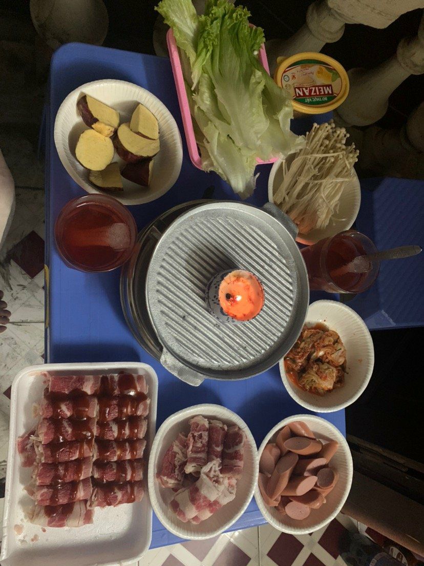 k phải điêu chứ, rẻ mà tiện các b ạ. mình hay dùng chảo điện để nướng thịt, giờ có cái bếp này đi đâu cũng mang theo đc, oke lắm