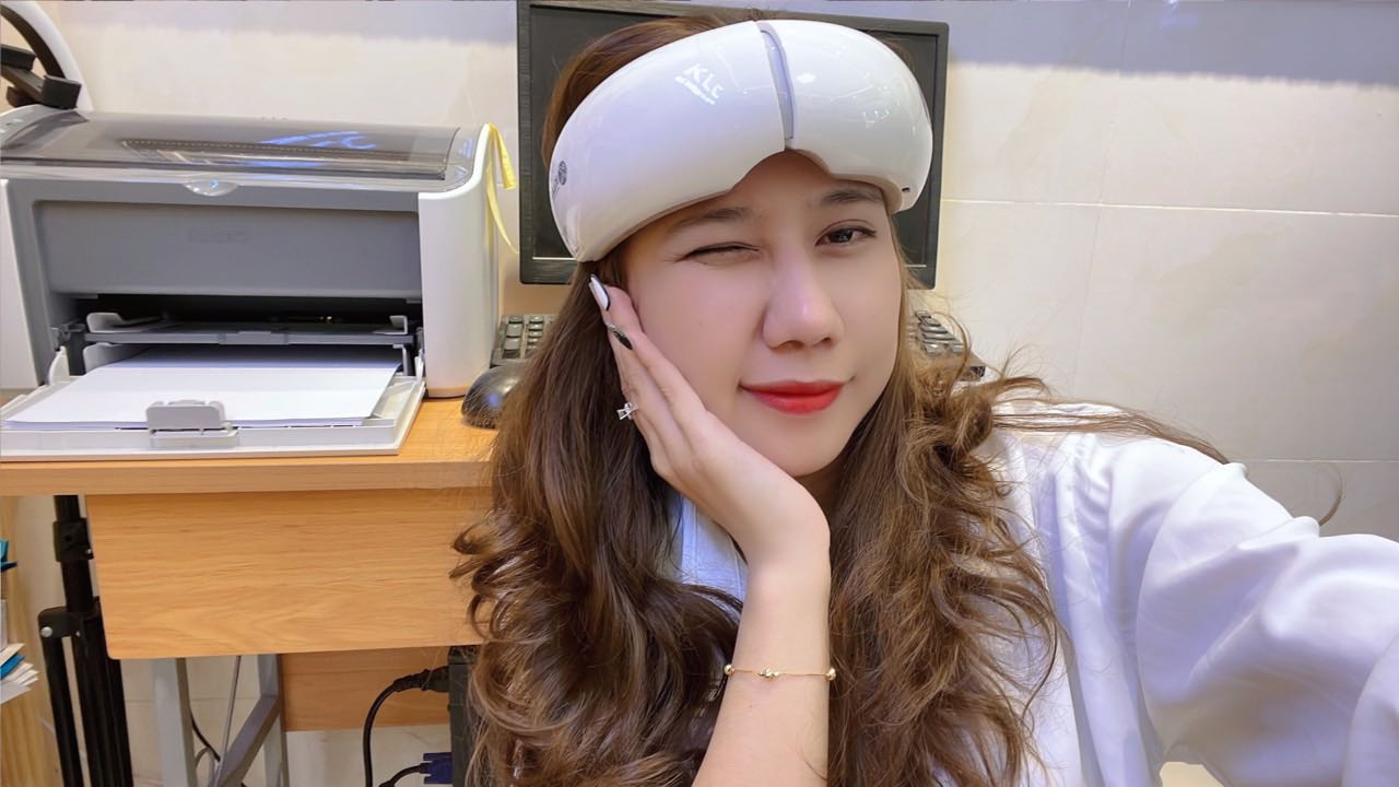 Cực yêu em trợ thủ đắc lực này, đi làm, đi du lịch đi đâu cũng mang theo ẻm 
 Thư giãn mắt cực đã 
 Sẽ ủng hộ nữa