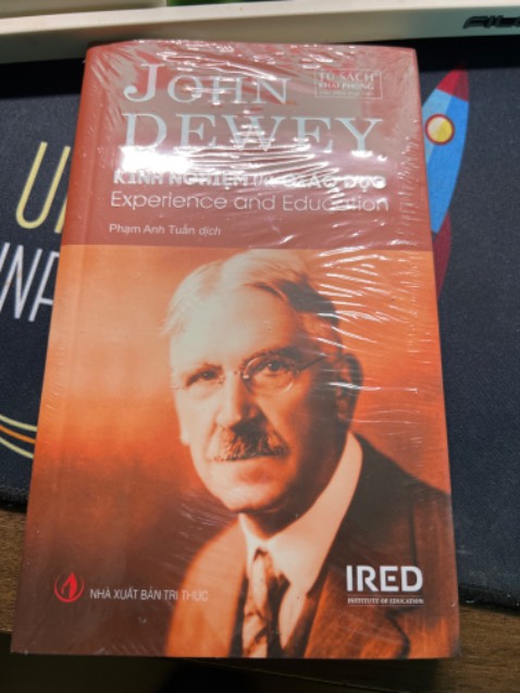 chưa đọc nhưng sách giao nhanh + bọc cẩn thận chưa đọc nhưng sách giao nhanh + bọc cẩn thận