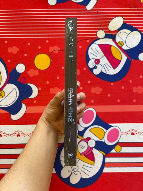 Tuyệt vời ! Vô cùng hài lòng !
Sách được đóng gói rất cẩn thận : sách được bọc chống xốc và bọc kính rất tốt .
Sách mới và đẹp . 
Giao hàng nhanh chóng : hôm nay đặt , hôm sau đã có dù ở xa .