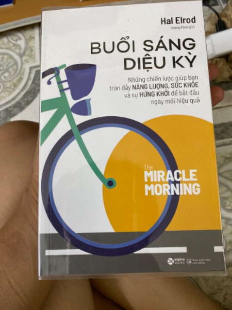 Nội dung hấp dẫn, bổ ích.Sách đẹp.Giao hàng nhanh, Nhân viên giao hàng lịch sự