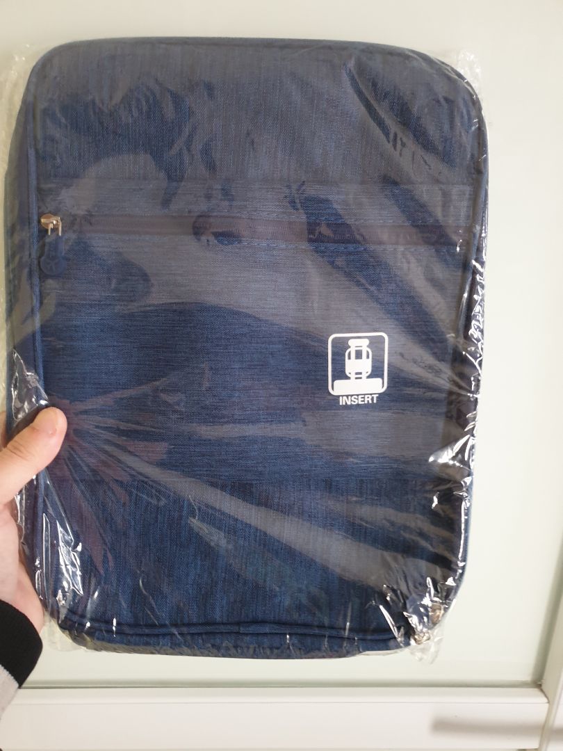 chất liệu dầy dặn. màu sắc đẹp mắt.sử dụng rất oke. giao hàng nhanh, shipper thân thiện.