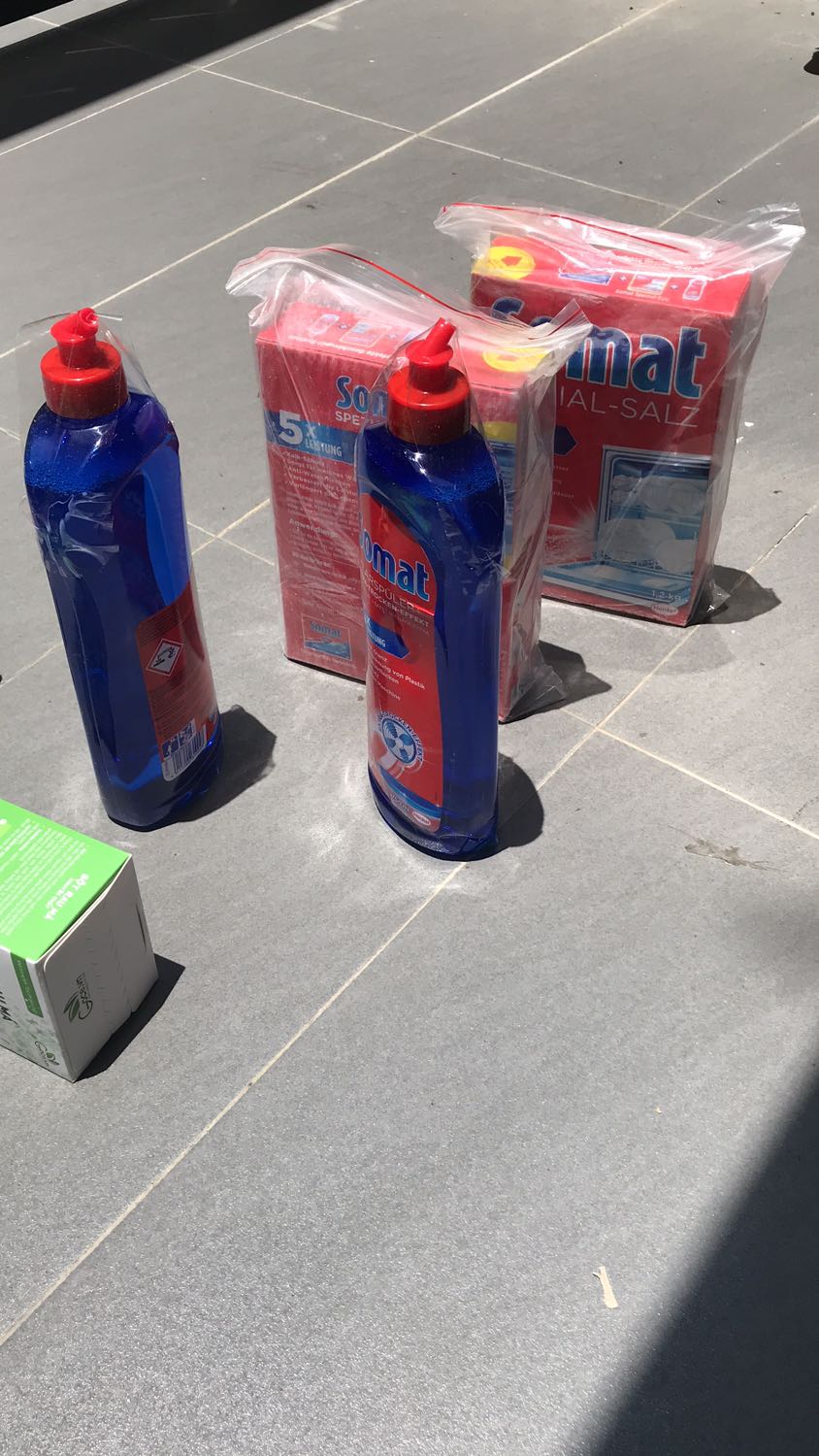 Shop giao hàng rất nhanh chóng, hàng ổn!