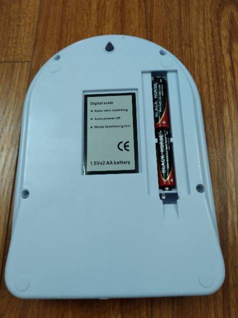 có sai số một chut, cân bich bột 150g thành 156g, bich 1000g thành 1022g, cân trọng lượng dưới 5kg thì ok , mức giá siêu rẻ như vậy là ok rồi