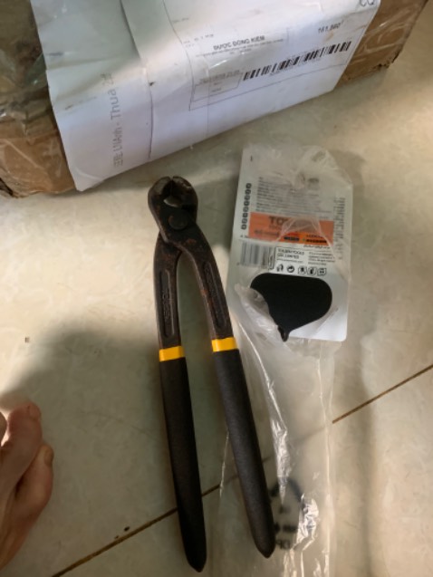 Giao hàng ko đúng như hình đăng bán. Đừng mua của shop bán hàng *** đảo. Hàng rỉ sét cũ.