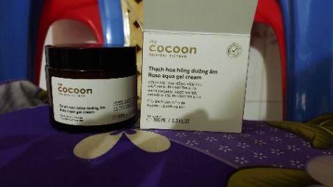 Nhanh thầm vào da, ko bết khi xài lượng ít.