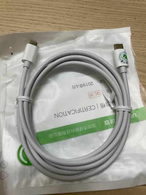 Các đầu chắc chắn, đẹp sắc sảo, dây bọc bằng mềm, cảm nhận còn ngon hơn cả dây xạc iPhone 12. Thử với cục xạc Anker 20W, output Type C và Samsung Note 4, chạy tốt.