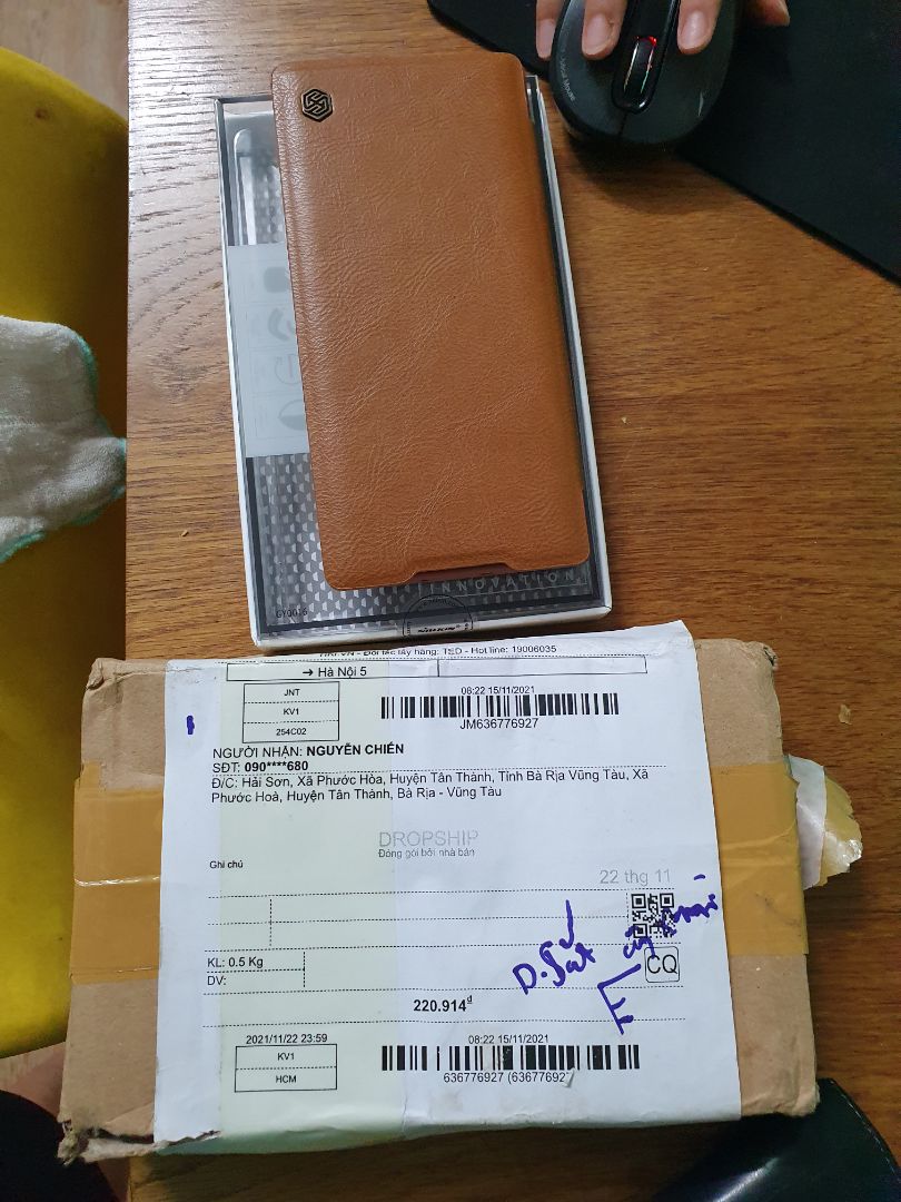 tôi mua dán cường lực S10+ sao lại gửi ốp lưng nots 10+.