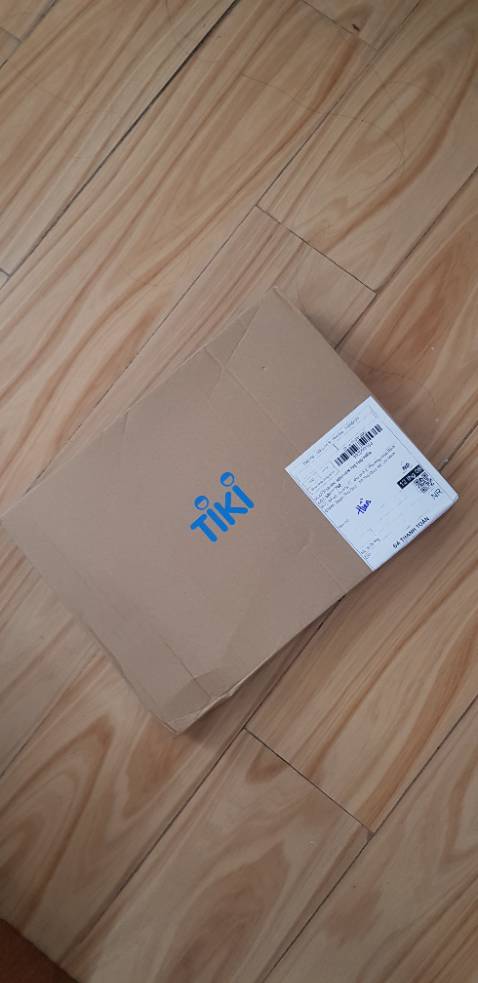 Sách in ấn rõ nét, giao nhanh, đóng gói cẩn thận. Nội dung sách có nhiều ý tưởng suy nghĩ mới, lạ, nhưng mình không thấm cũng như đồng cảm được hết. Giọng văn của tác giả cũng có phần lặp lại.