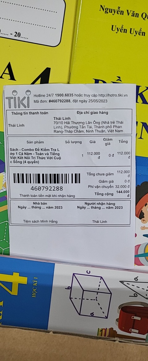 Mình đặt combo 4 cuốn đề kiểm tra lớp 1. Shop không những giao sai combo mà còn giao thiếu 1 cuốn trong khi thời gian chuẩn bị hàng rất lâu (Đã liên hệ Tiki nhưng thủ tục đổi trả phức tạp nên người nhận đành chấp nhận chịu thiệt)