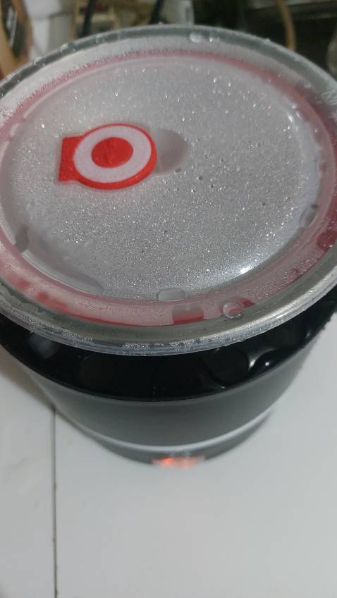 Hộp cơm dùng đc dê  dùng, nhưng mà hấp quá nhiều hơi nước nên recomment mọi ng mua hộp quay đc lò vi sóng thôi