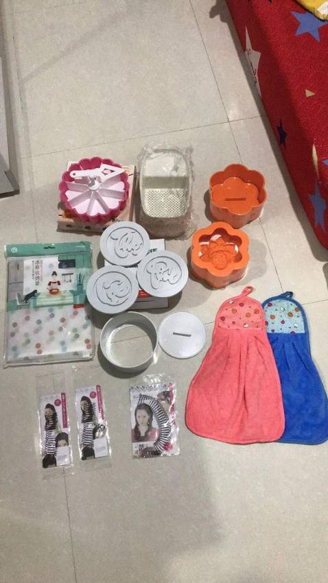 Giao hành nhanh, mặc dù đặt vài món linh tinh nhưng ko bị thiếu. Nhìn qua thấy cũng khá ổn Giao hành nhanh, mặc dù đặt vài món linh tinh nhưng ko bị thiếu. Nhìn qua thấy cũng khá ổn