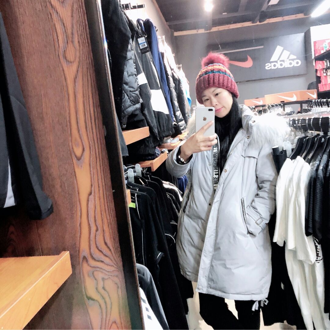 Mũ đẹp, cục bông sờ cưng xỉu. Sẽ mua thêm :) Mũ đẹp, cục bông sờ cưng xỉu. Sẽ mua thêm :)