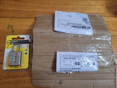 Giao hang khong dung mo ta. Nhu cau mua khoa day thep