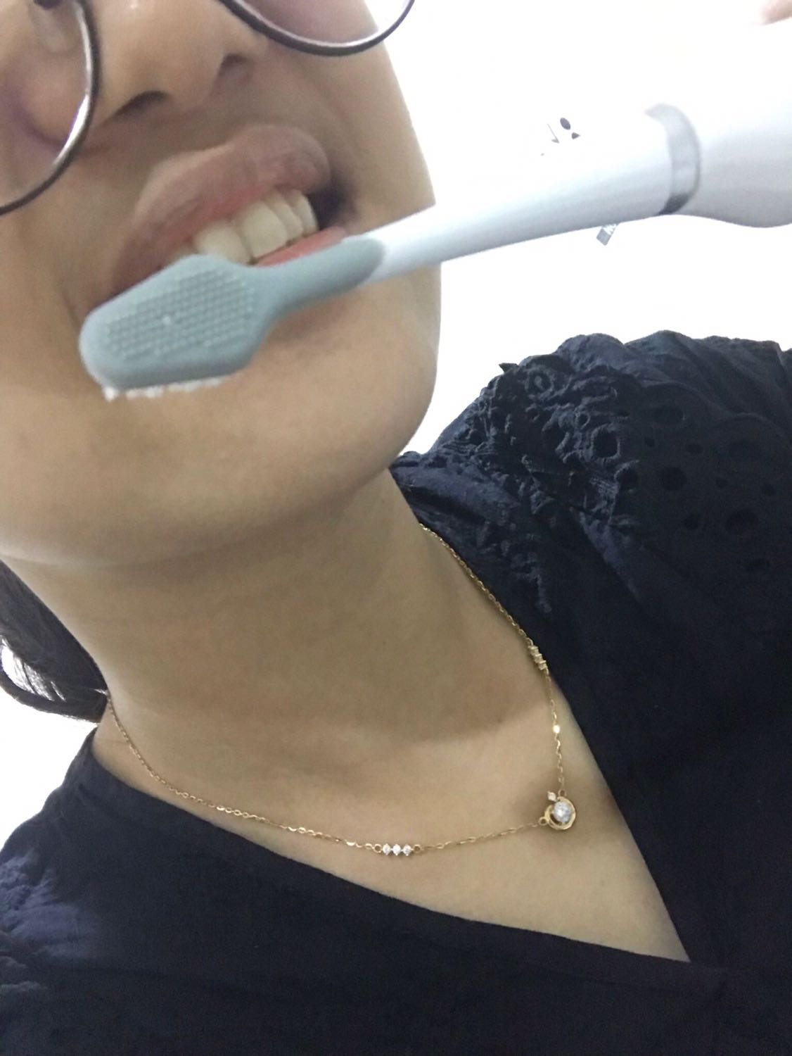 Sản phẩm chất lượng và chính hãng nên rất thích, đã sài và rất hiệu quả -)))) 
Đặt giao hàng bình thường nhưng ngay hôm sau đã nhận được.