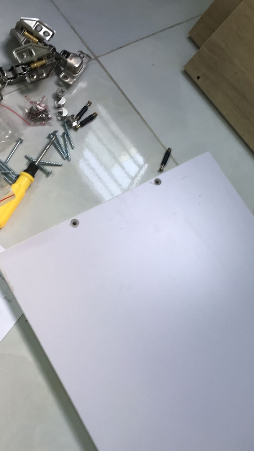 Sản phẩm hơi bị xước, các mảnh chưa đều, tuy nhiên vs giá rẻ như thế này có thể chấp nhận đc. Lắp cái đầu lâu vì hướng dẫn ko chi tiết, đối với nữ như mình, tự mày mò. tuy nhiên lắp cái thứ 2 Thì biết thứ tự nên làm nhanh hơn. Sản phẩm hơi bị xước, các mảnh chưa đều, tuy nhiên vs giá rẻ như thế này có thể chấp nhận đc. Lắp cái đầu lâu vì hướng dẫn ko chi tiết, đối với nữ như mình, tự mày mò. tuy nhiên lắp cái thứ 2 Thì biết thứ tự nên làm nhanh hơn.
