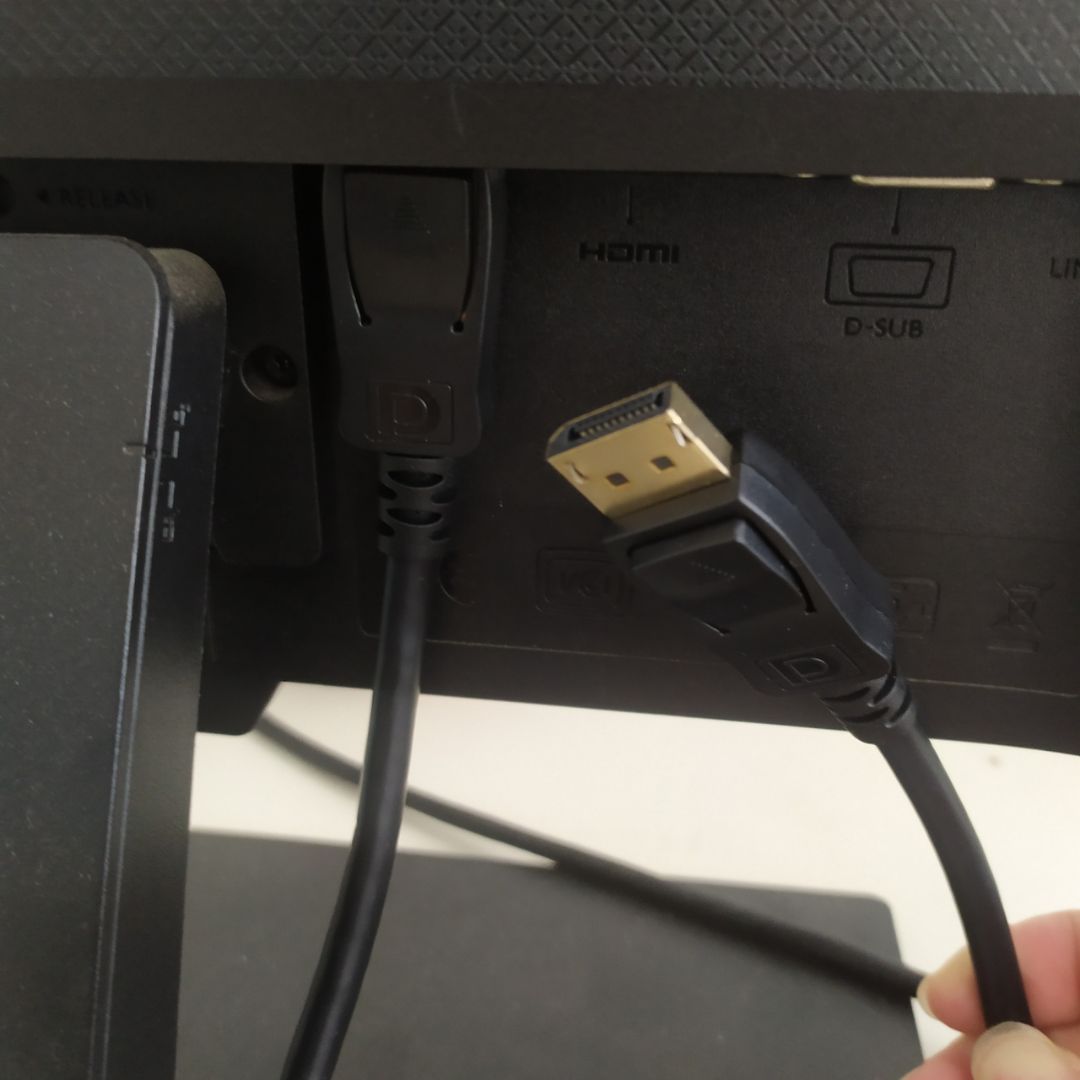 tốc độ truyền nhanh, không bị trễ, truyền hình ảnh video sắc nét, shop giao hàng cũng nhanh nữa, cho 5 sao ủng hộ