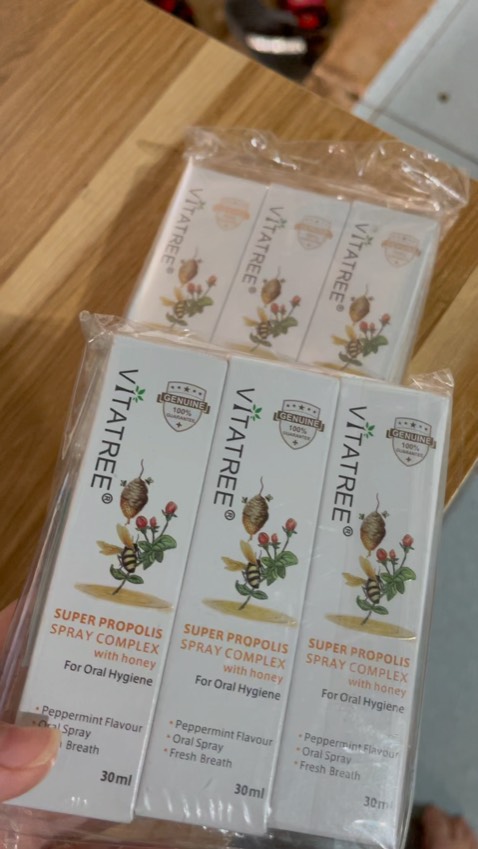 Sản phẩm tốt săn đúng lúc giá tốt nên mua nhiều cho mỗi người trong gia đình 1 chai bỏ túi