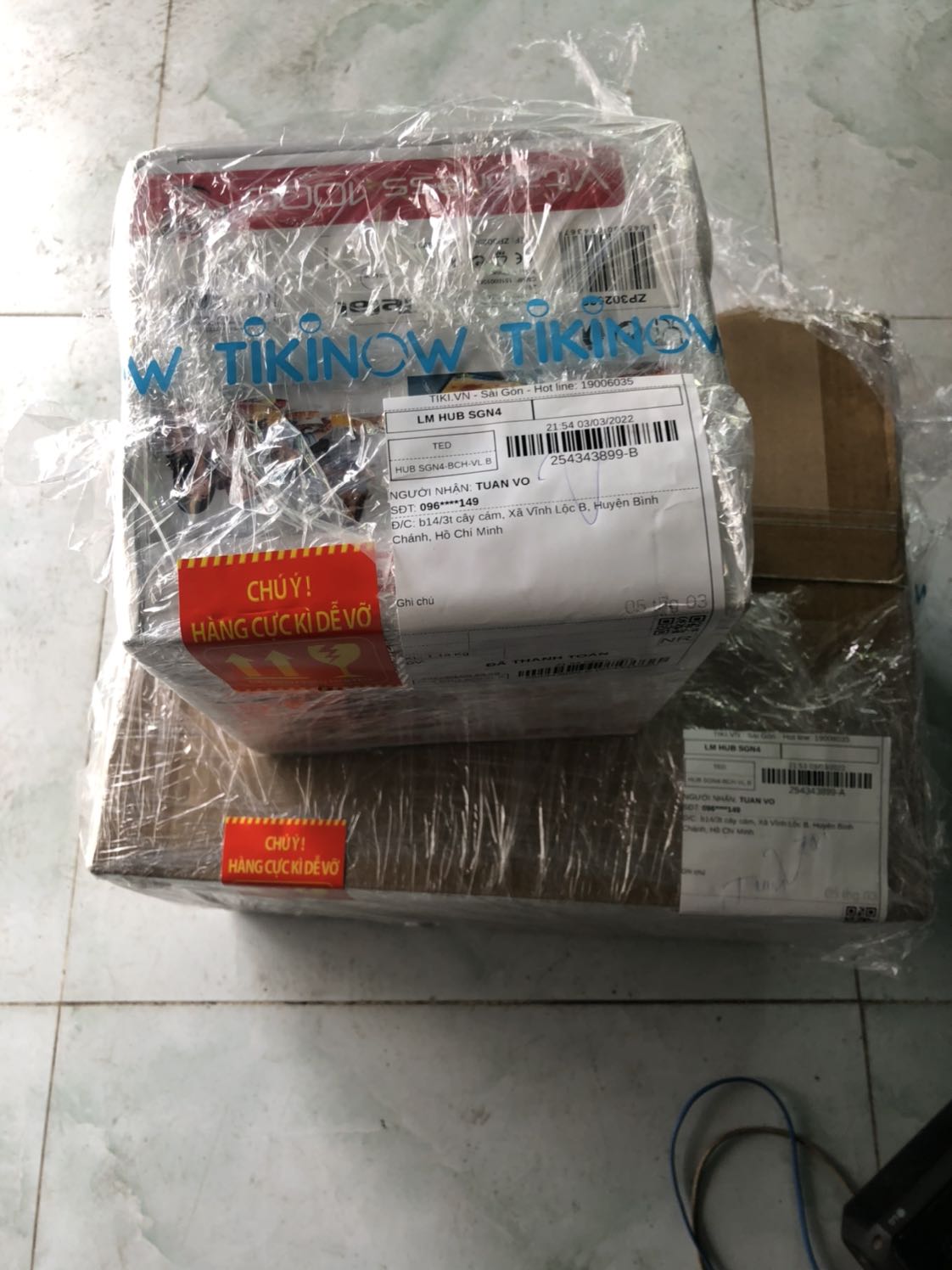 Nồi đẹp nấu cơm ngon . Mềm cơm mà không bị nát . Chống dính tốt . Nắp hơi hở mà khắc phục dc . Vào đây có video khắc phục https://youtube.com/channel/UCrRm10Bm40-XiDdCgQSVZ1Q . Nồi nấu đọng nước hơi nhiều 😀😀