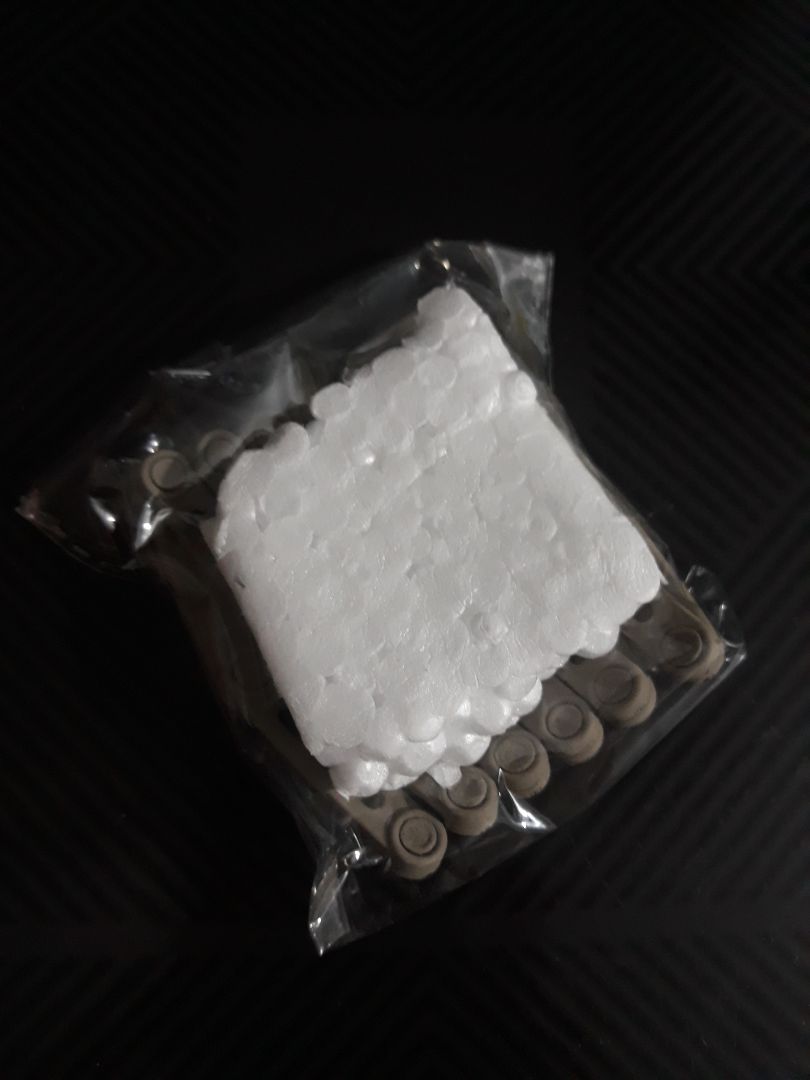 Đóng gói kĩ càng, mở gấp tốt. K quá ôm chặt vào đầu. Hợp với ai cần bờm nhẹ.