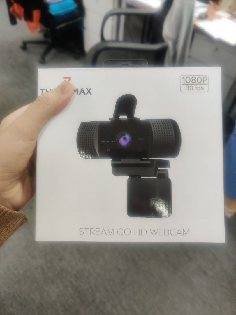 cắm vào là sử dụng. nhỏ, hình ảnh đẹp. mic ok. mỗi tội chưa biết chỉnh sáng tối, góc rộng hẹp. có thể không chỉnh được. có hướng dẫn sử dụng thì tốt.