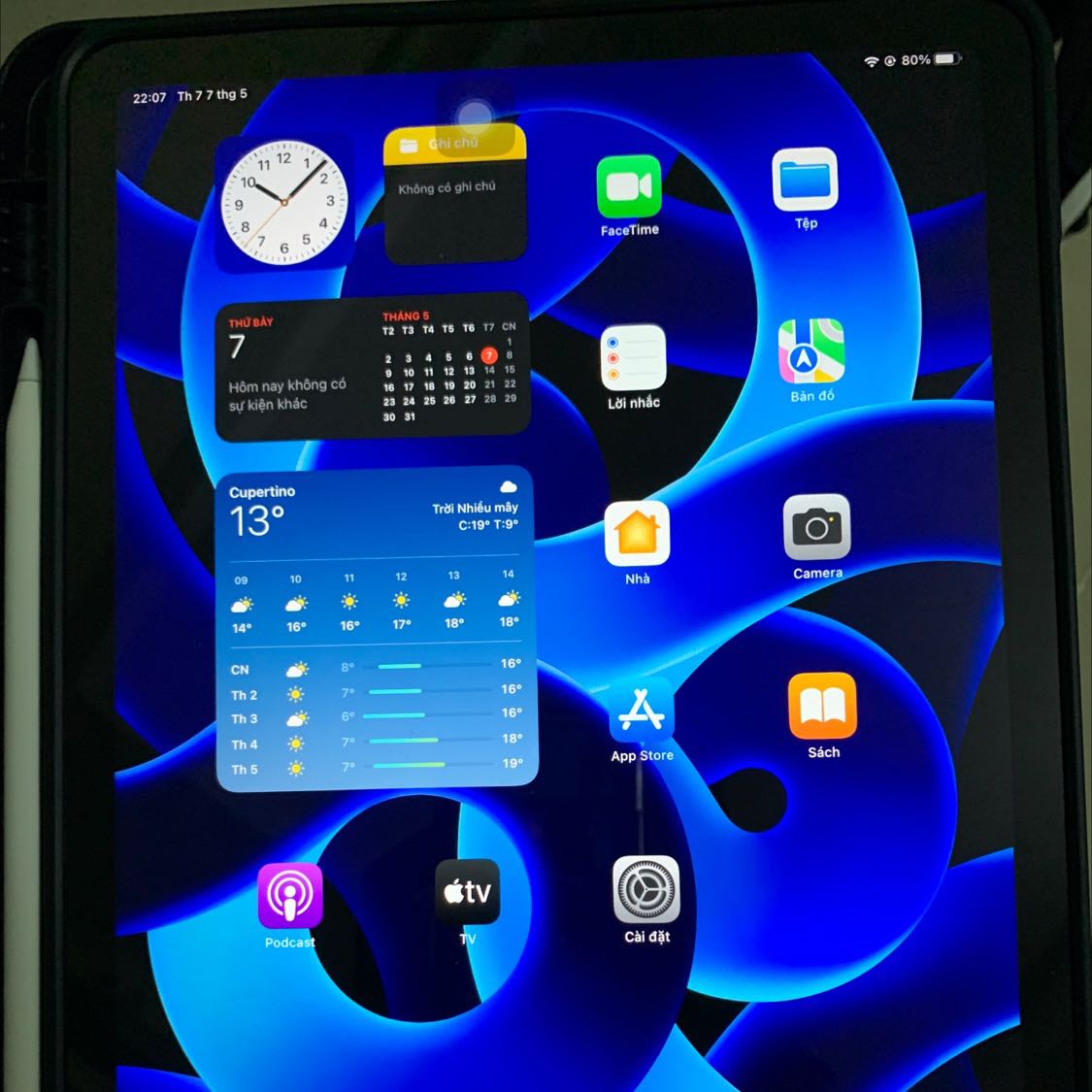 sản phẩm rất tốt nhé. mình mua cho ipad air 5 và khớp như in.