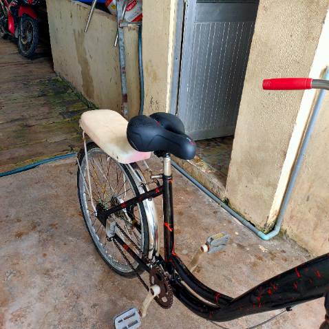 Tôi rất hài lòng với cái yên xe giá tốt đẹp và ngồi rồi êm cảm ơn shop