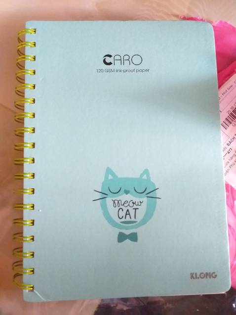 Bìa màu đẹp và giấy dày lắm lunnnn