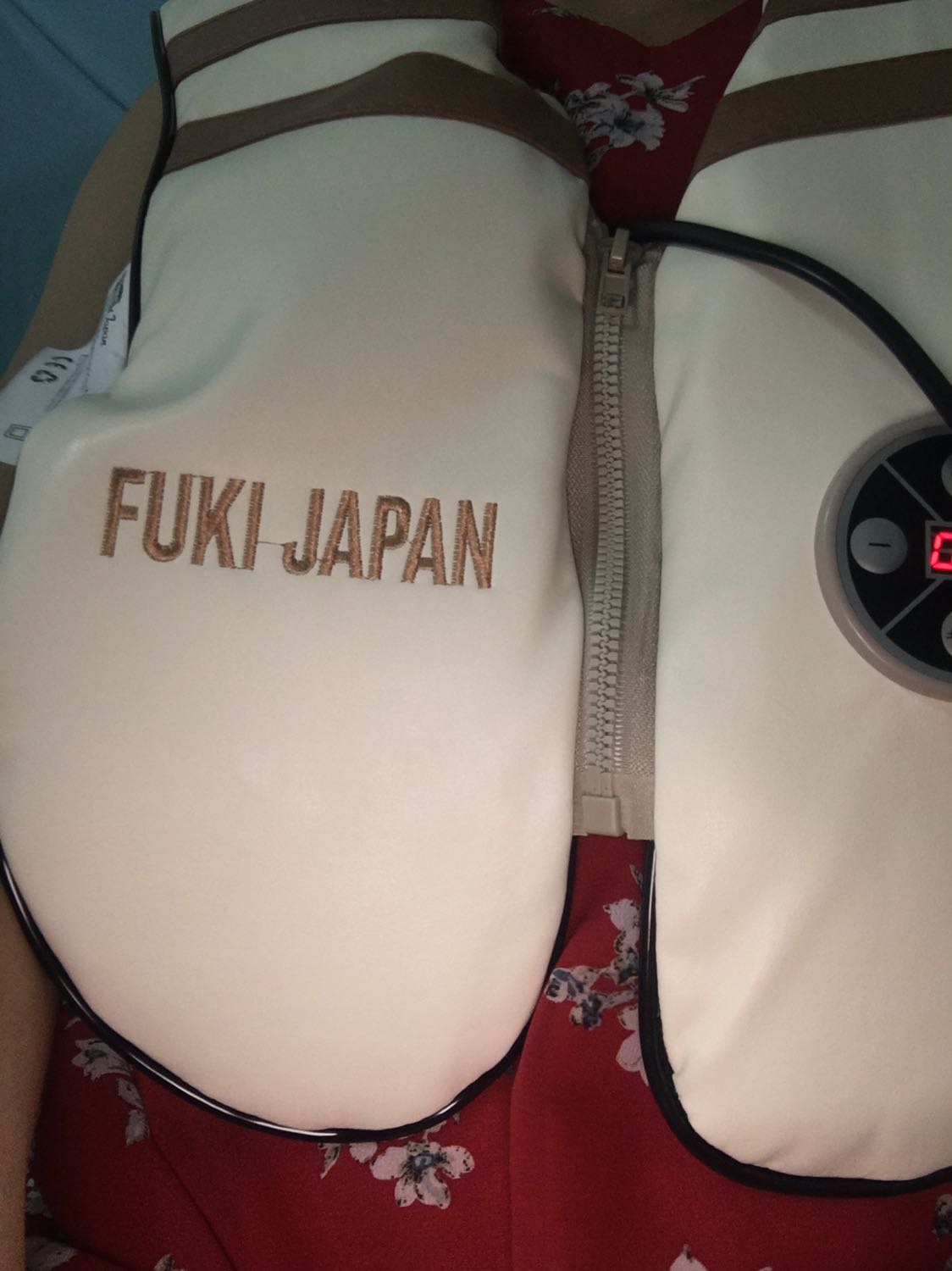 Đã nhận hàng ngày 25.***, dùng thử rất là thích nhe, đấm y như người thật, hàng đúng như quảng cáo, đóng gói ky , cám ơn shop mình sẽ giới thiệu bạn bè sử dụng sản phẩm của shop