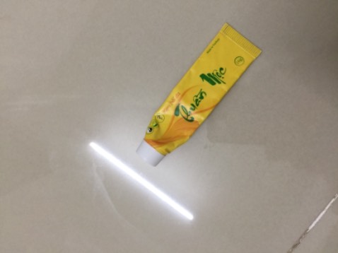 Mua rất rất nhiều lần, cháu mình bị chàm sữa nên phải thương xuyên bôi thuốc này. Sp tốt cho da trẻ em