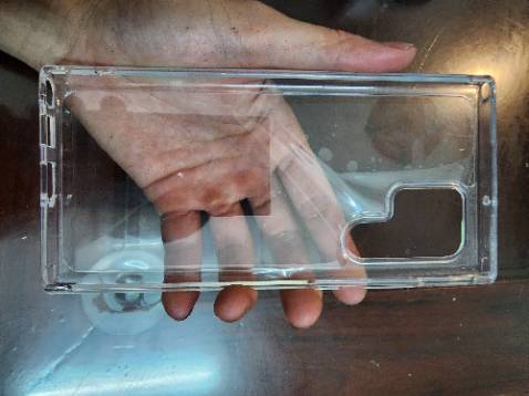 Về độ dày dặn thì tầm 1cm tàm tạm dày thêm nữa thì càng tốt.
Chỗ camera không có phần che bị hở có thêm chỗ bảo vệ thì tuyệt, phải mua thêm che mắt cam để bảo vệ camera