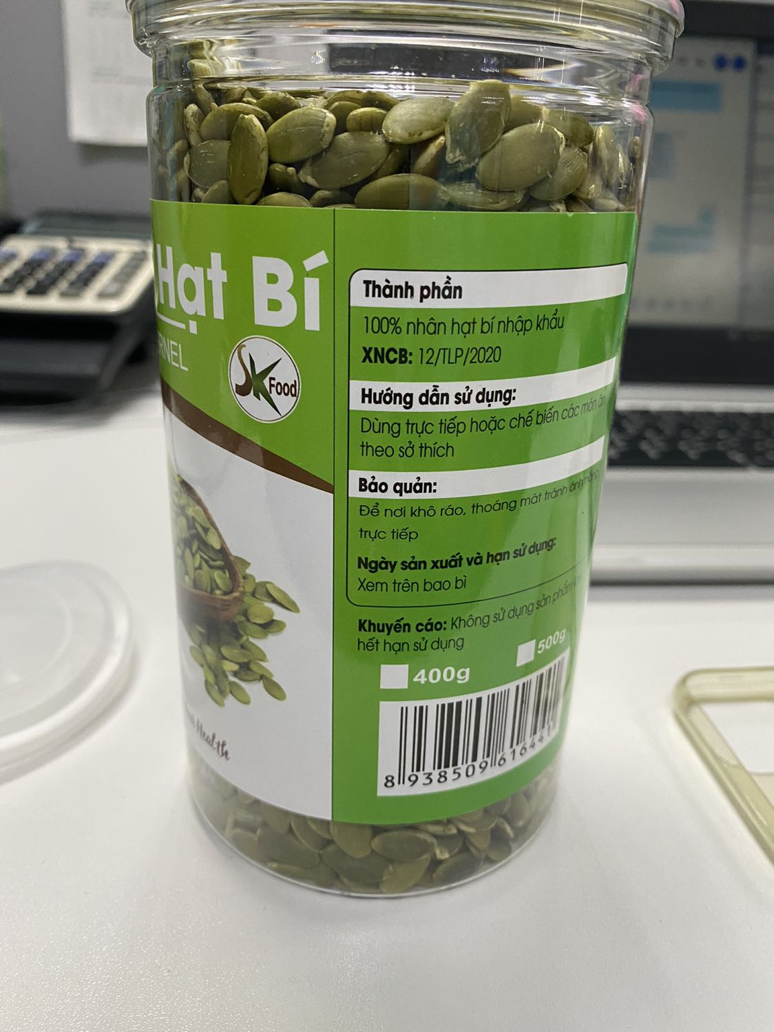 Hạt bí bùi, ngon, ăn các bữa phụ mà không sợ tăng cân. Đóng gói chắc chắn. Giao hàng nhanh chóng.