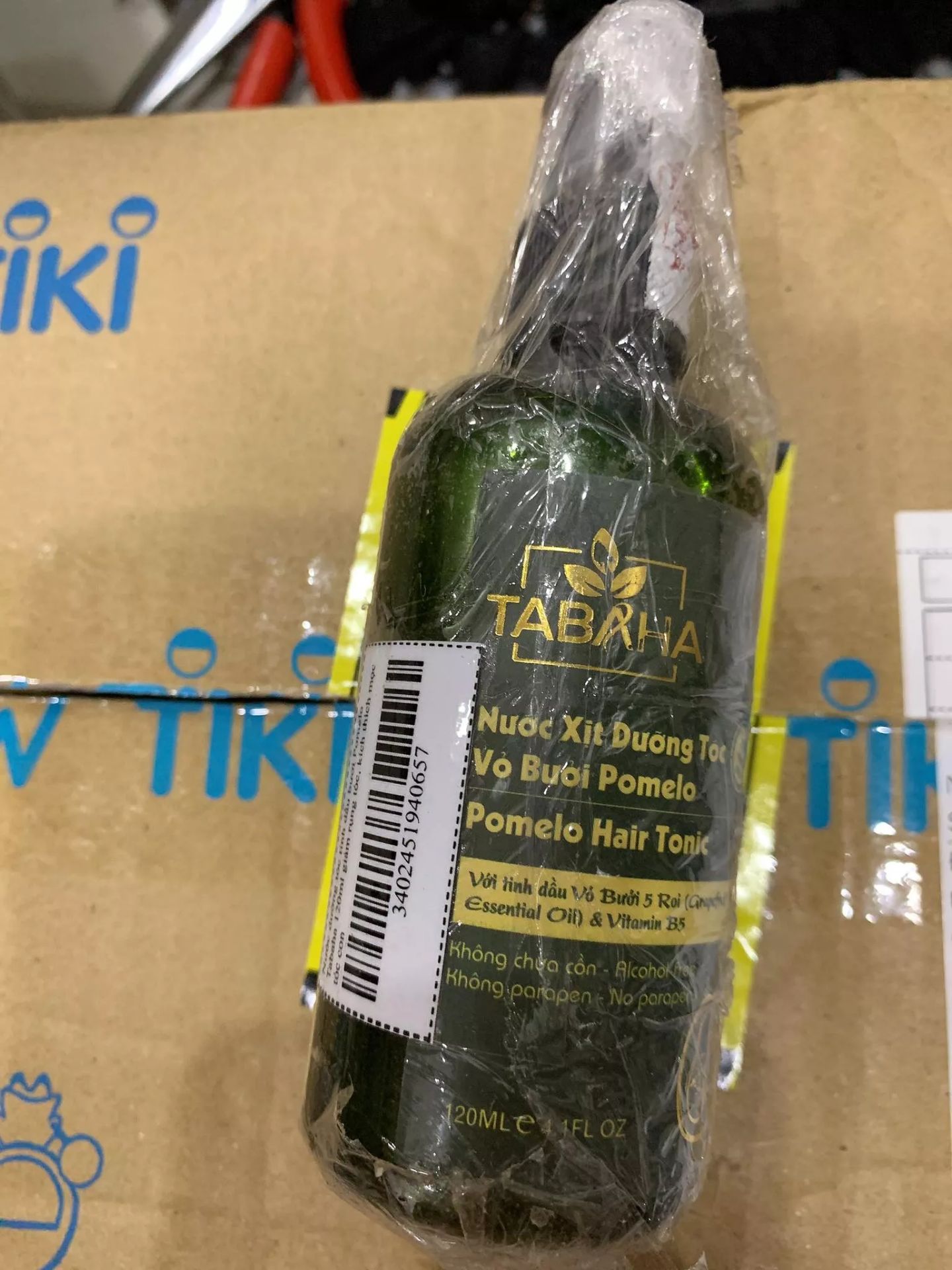 Chai xịn xò nha.... mùi bưởi thơm. Đã thử dùng được tầm 1 tuần và hiệu quả thấy rõ Chai xịn xò nha.... mùi bưởi thơm. Đã thử dùng được tầm 1 tuần và hiệu quả thấy rõ