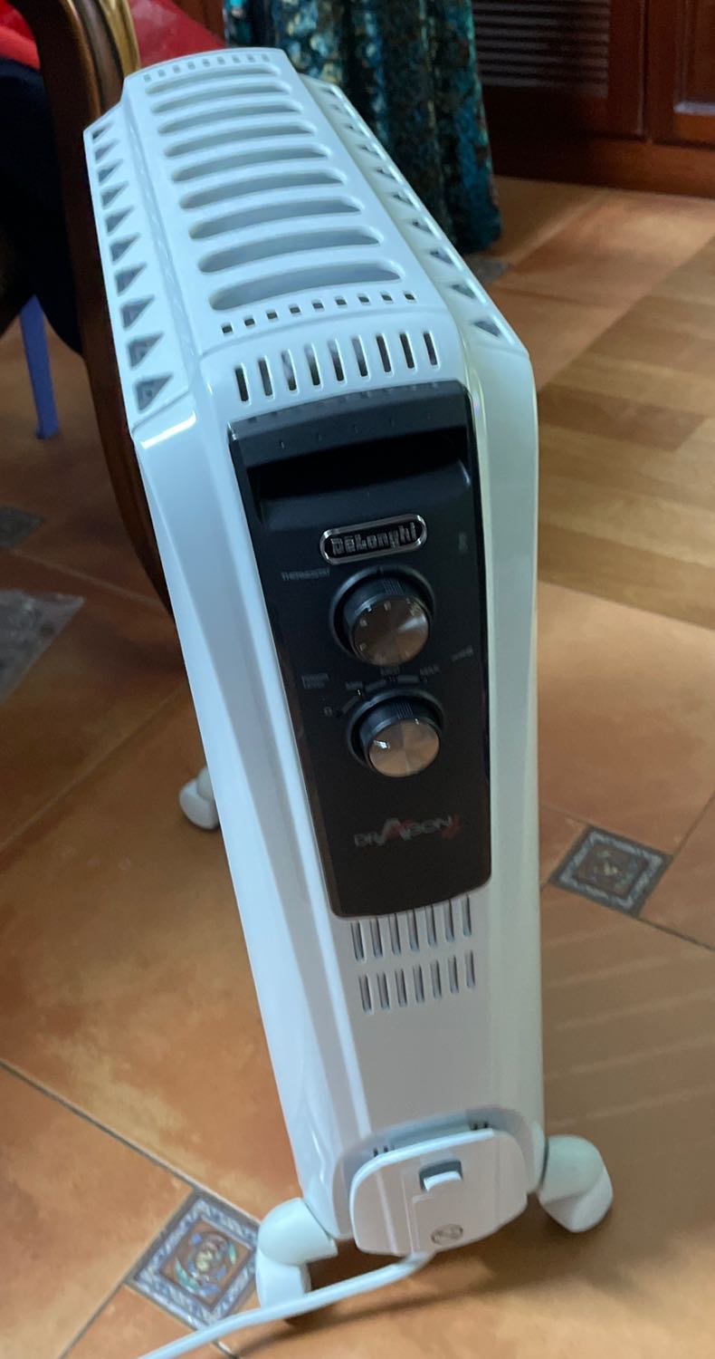 Tiki giao hàng cực kì nhanh. Đóng gói ok. Máy dùng khá ấm không bị khô da.