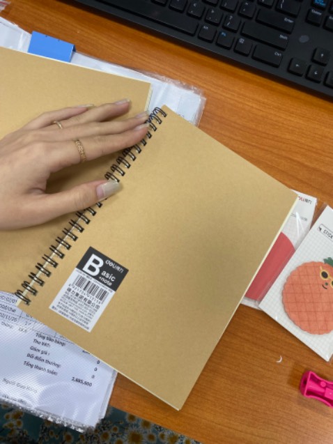 Sổ đẹp, giao nhanh, giấy vừa vặn k mỏng k dày