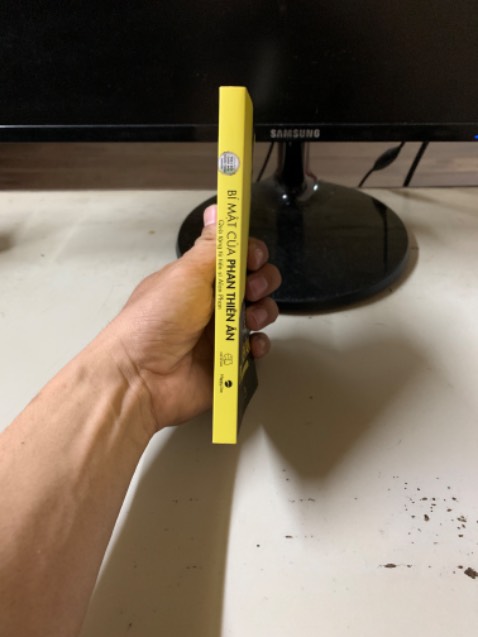 Sách được bọc cẩn thận,nhỏ gọn .Cảm ơn Happy Live