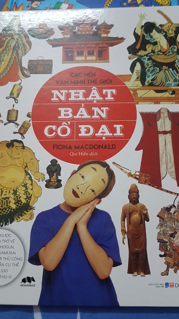 Sách tranh rất hấp dẫn trẻ, kích thik sự tìm tòi khám phá của trẻ