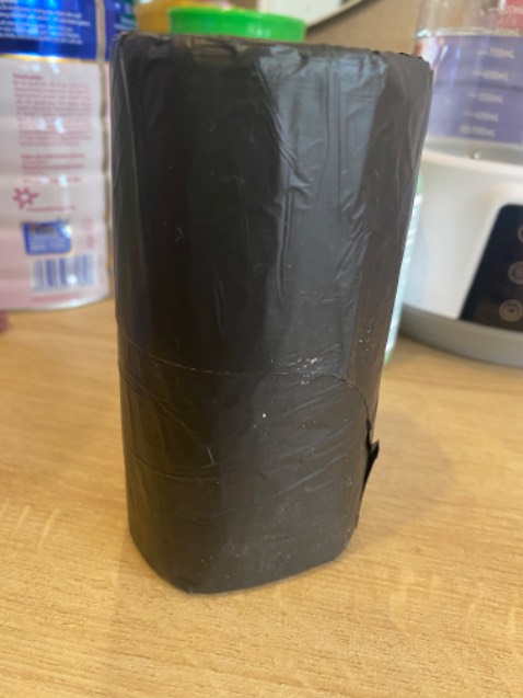 Túi khá dày dặn, có quai nên dùng thích hơn mấy loại không quai. Giá đắt hơn mấy loại bán ngoại chợ nhưng vì bảo vệ môi trường nên cũng xứng đáng. Cảm ơn shop!