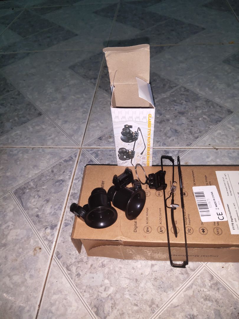 như do chơi con nít mang vào không thay gi cả tẩy chay sản phẩm này đi mua về thêm giận cua hàng phải khuyến mãi thêm cho bich salopas nữa mới vừa