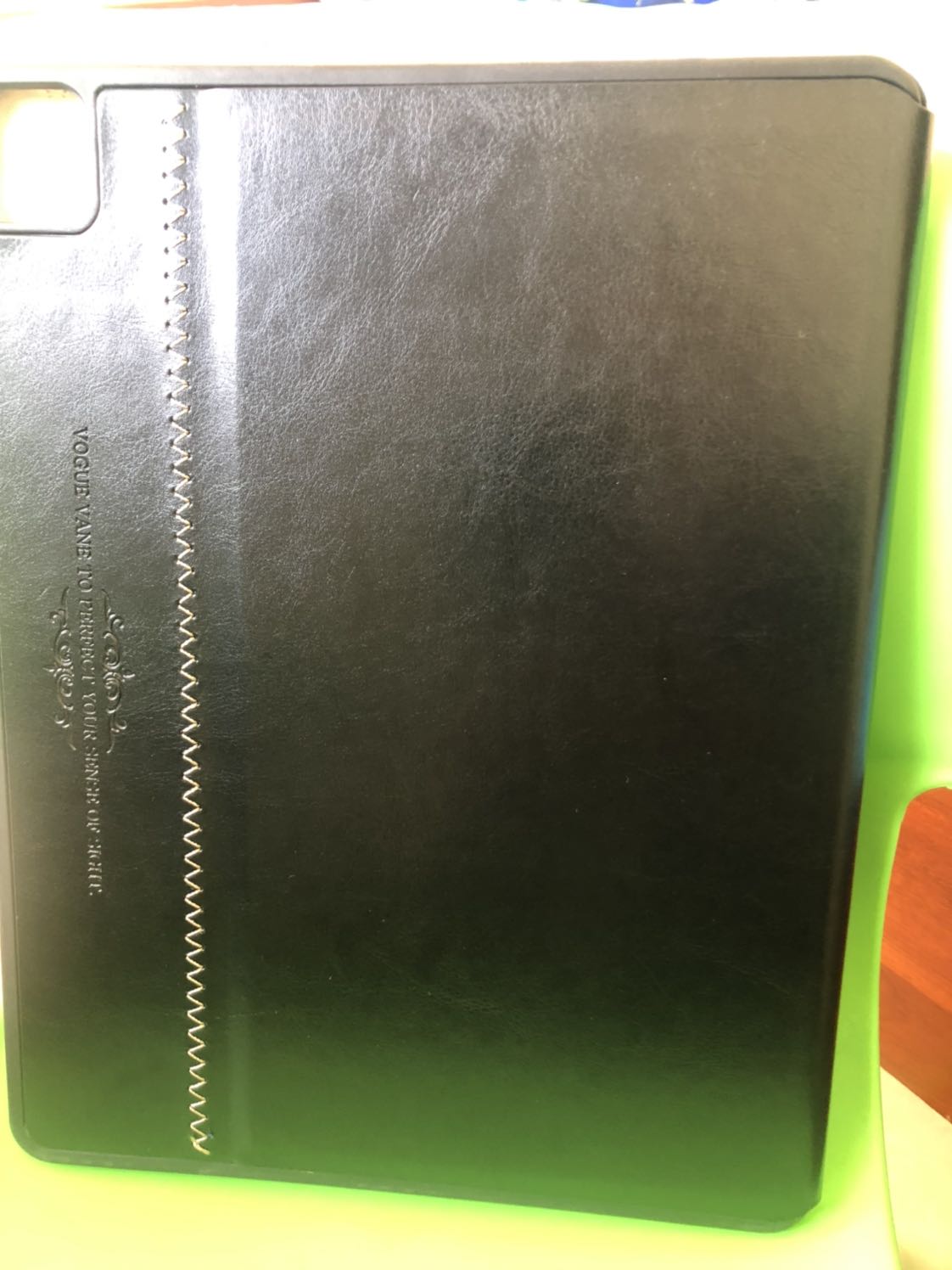 Giao hàng nhầm, order kiểu này lại giao kiểu khác nhỏ hơn, không thể sử dụng được . Kém