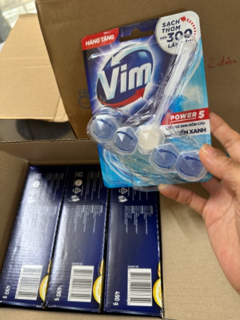 Giao hàng nhanh, sp chính hãng, nhưng sao hình đăng bán có tặng chai nước cho đơn hàng 300k mà mình mua 800k lại ko có tặng. Ko vui 😓