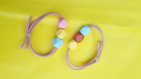 dây buộc tóc nasi đẹp lắm, dây co giãn tốt, cột rất sướng. Đặc biệt là giá rất rẻ so với mua ngoài chợ. Shop gói hàng khá kỹ. Cảm ơn sốp