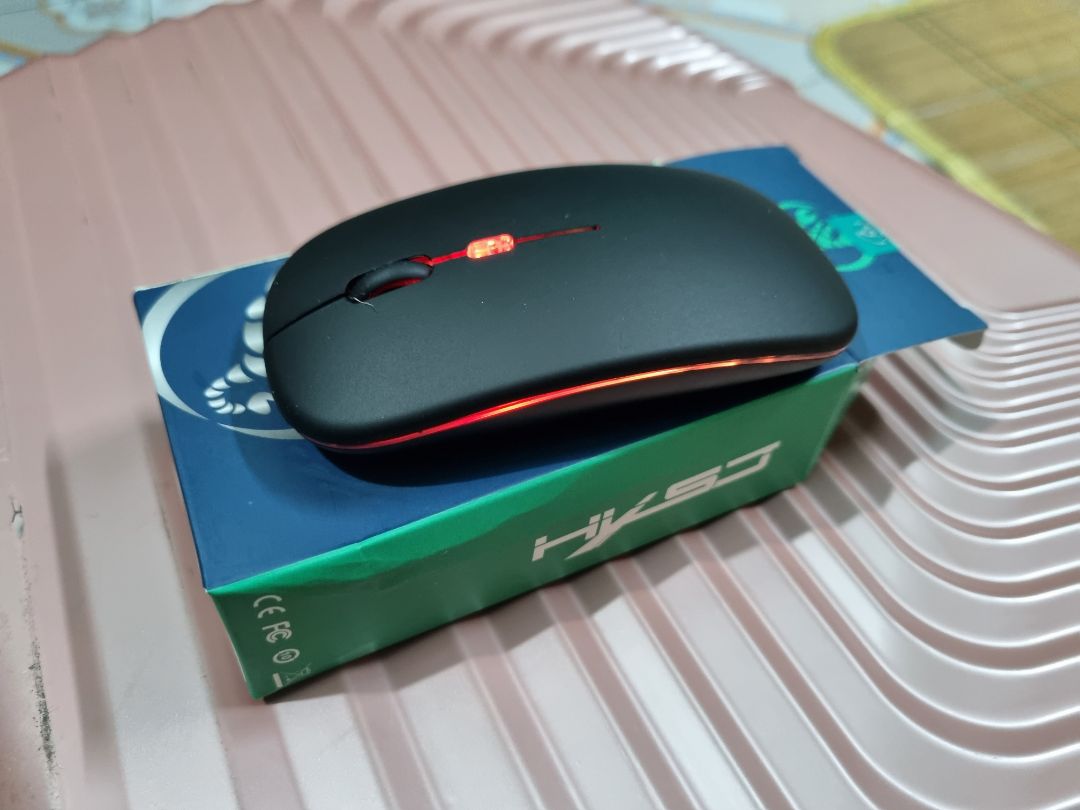 Sản phẩm tốt! Sạc pin một lần dùng cả tuần vẫn chưa hết. Click tiếng êm. Tks shop