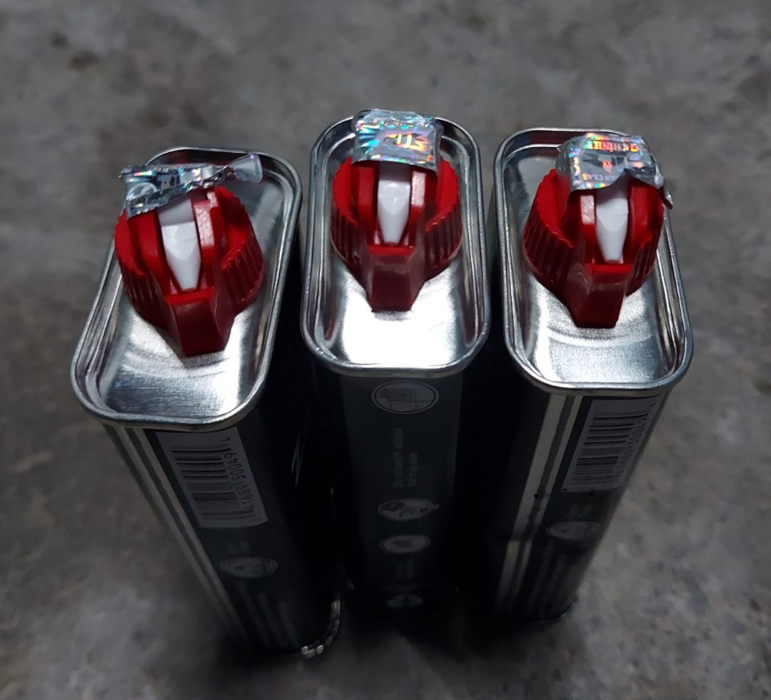 Chất lượng như mọi lần. Hình thức có hơi khác: tem niêm phong không được cẩn thận, bình có chỗ bị móp.