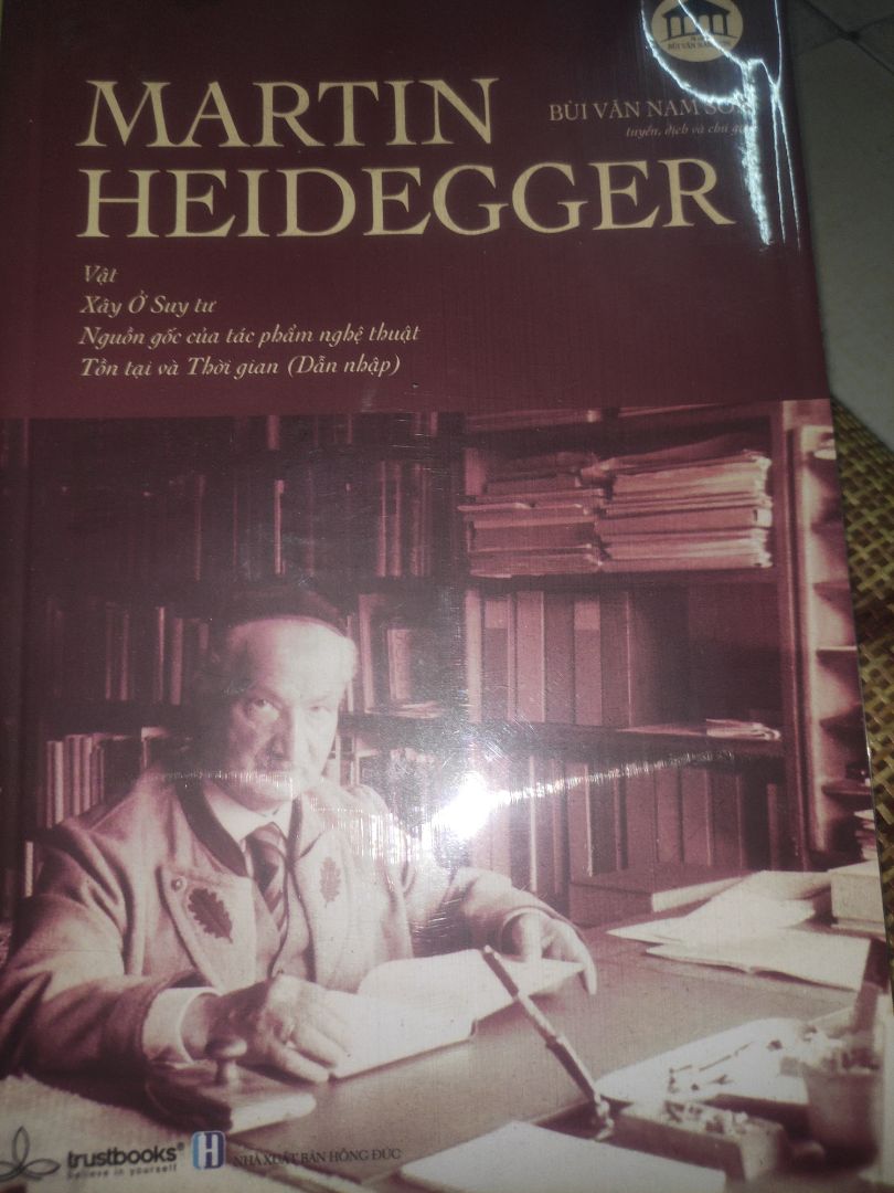 Biết Heidegger sau khi đọc cuốn "Time and Being". Nội dung sách chứa siêu hình học và triết học nghệ thuật của Heidegger. Đợi nhà sách xuất bản cuốn "Time and Being". Biết Heidegger sau khi đọc cuốn "Time and Being". Nội dung sách chứa siêu hình học và triết học nghệ thuật của Heidegger. Đợi nhà sách xuất bản cuốn "Time and Being".