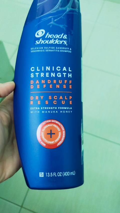Mình mới gội 3 lần sau gội tóc sạch, da đầu sạch, không gây ngứa đầu. Hầu như sau khi gội xong ko co mùi đặc trưng. Gội thêm thời gian nữa sẽ có đánh giá nhiều hơn.