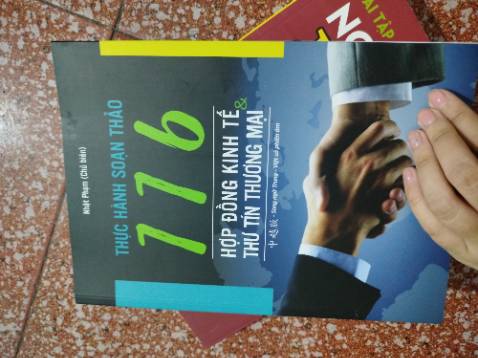 Sách ok, lại còn đc shop tặng thêm một cuốn truyện nhỏ nữa. Cảm ơn shop.