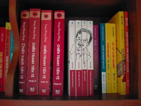 Đóng gói cẩn thận. sách rất nhẹ và đẹp đúng là mua sách ở Happy.live.rất yên tâm 😉😄