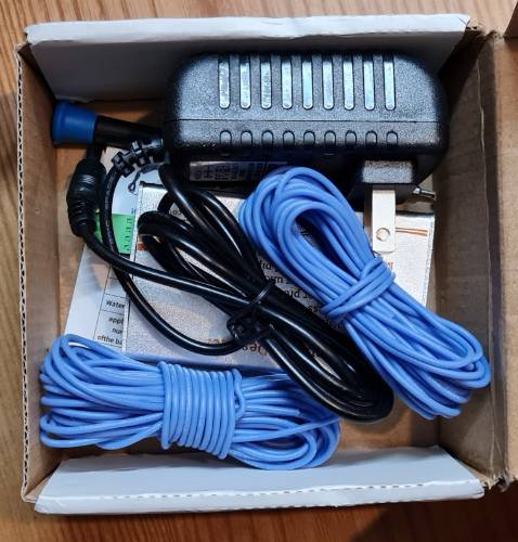 Giao hàng nhanh mẫu mã tạm ổn. Trừ 1 sao vì chiều ngang hơi nhỏ và một sao phần nẹp khóa vào dây may chắc chắn nhưng miếng giả da nẹp rất mong manh Giao hàng nhanh mẫu mã tạm ổn. Trừ 1 sao vì chiều ngang hơi nhỏ và một sao phần nẹp khóa vào dây may chắc chắn nhưng miếng giả da nẹp rất mong manh