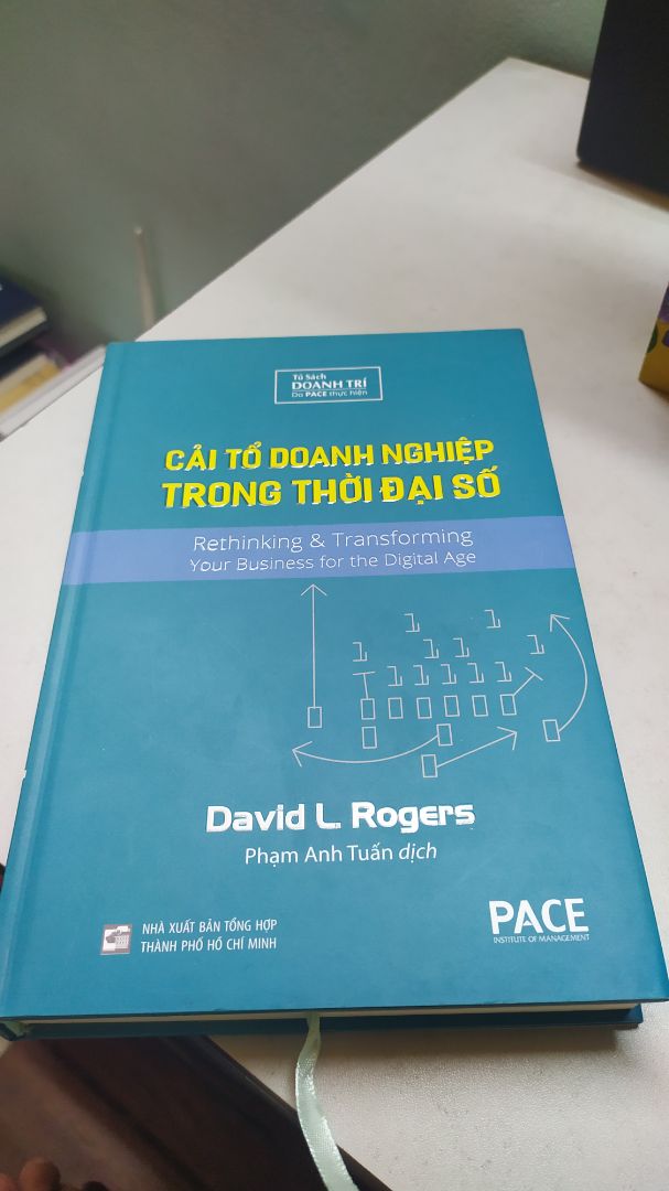 Cùng chủ đề là tái cấu trúc doanh nghiệp trong thời đại ngày nay. Những hướng dẫn cho các sự kiện mới phát sinh trong thực tiễn.